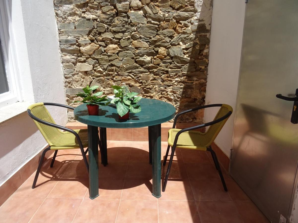 شقة Piso En Centro Urbano De Puentedeume Con Terraza المظهر الخارجي الصورة
